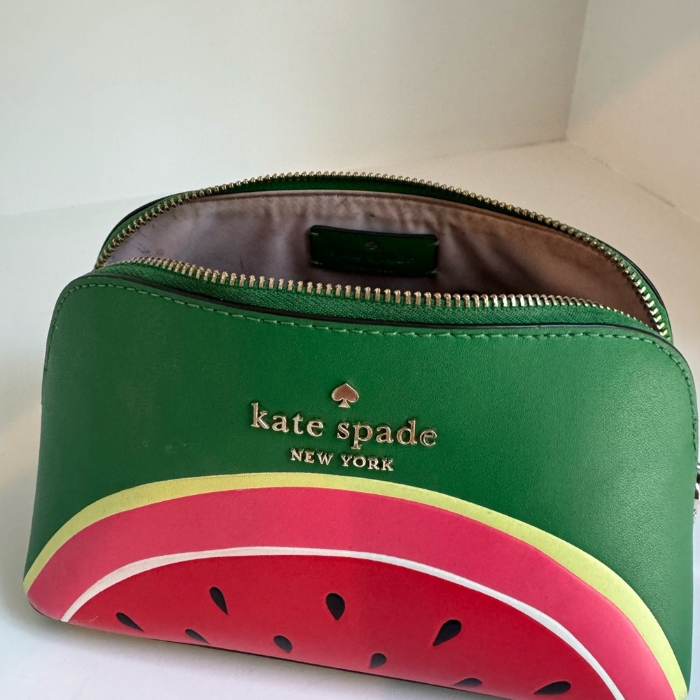 Kate Spade ONE OF A KIND cosmetic bag SURE to put a smile on ur face every time! - Picture 3 of 3